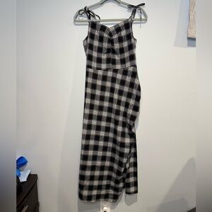 Women’s Grey Black Plaid Maxi Dress with Ruched Leg Slit Size Large